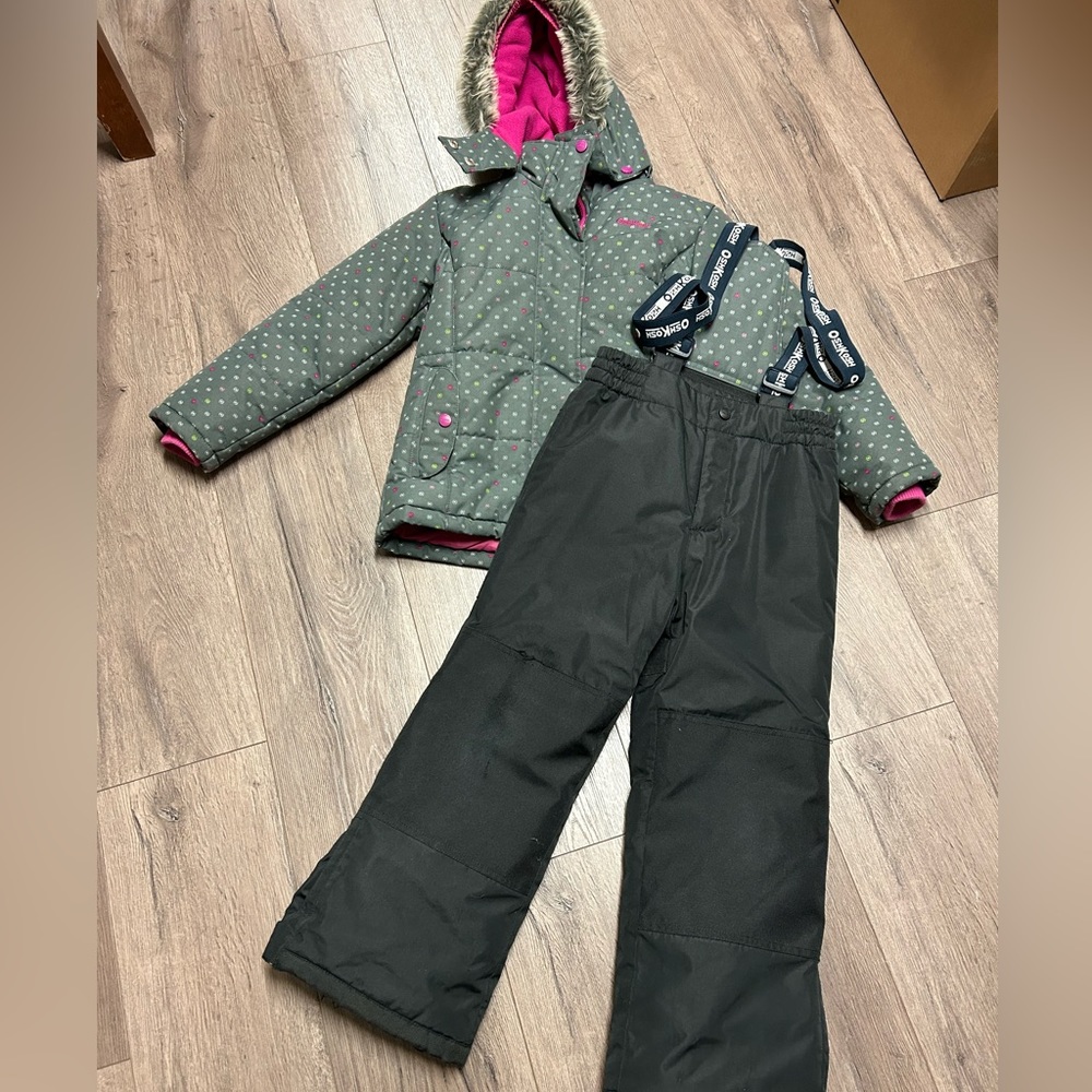 EUC OshKosh kids snow suit size 7